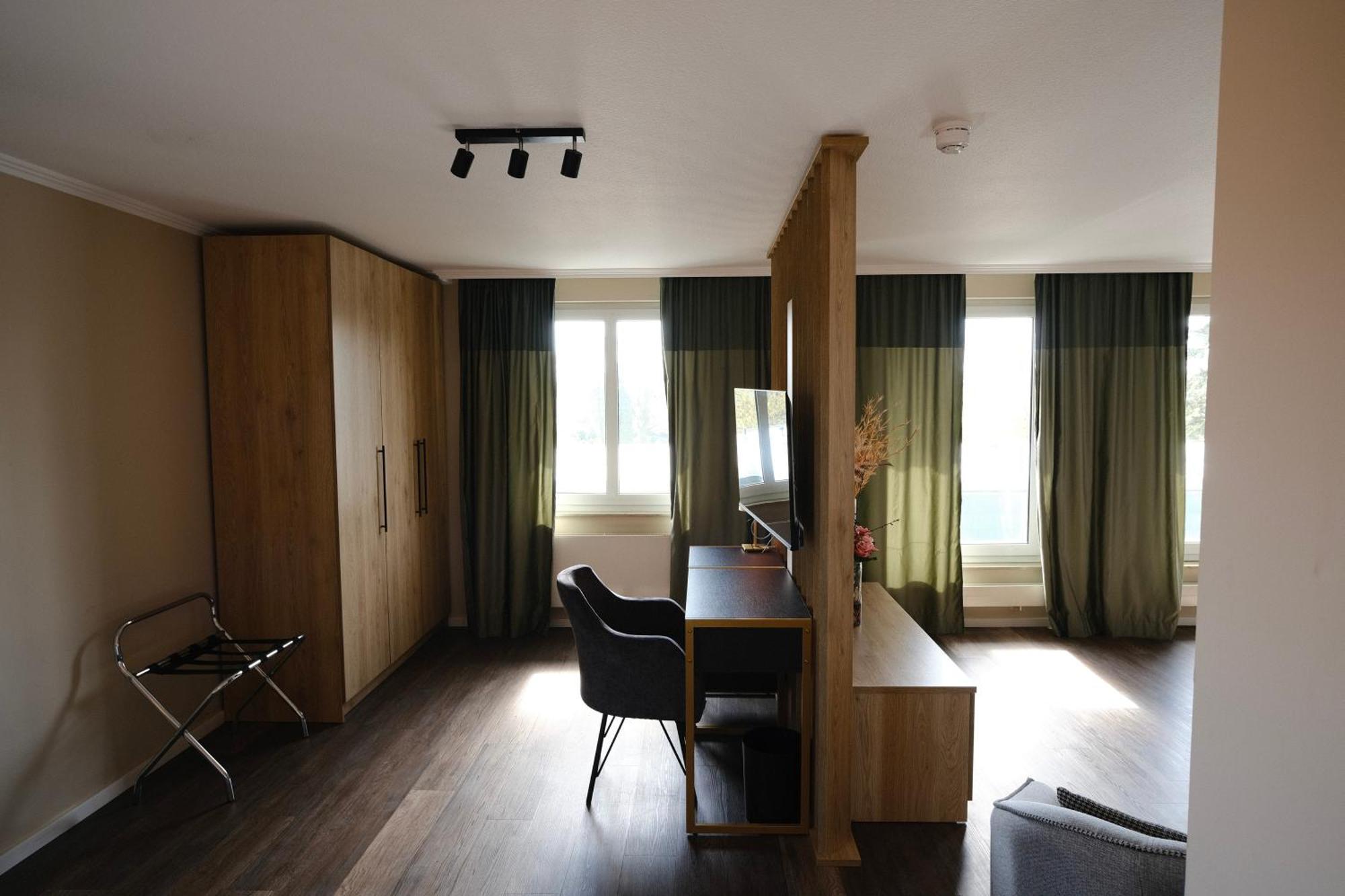 Parkhotel - Rosarium Uetersen Ngoại thất bức ảnh
