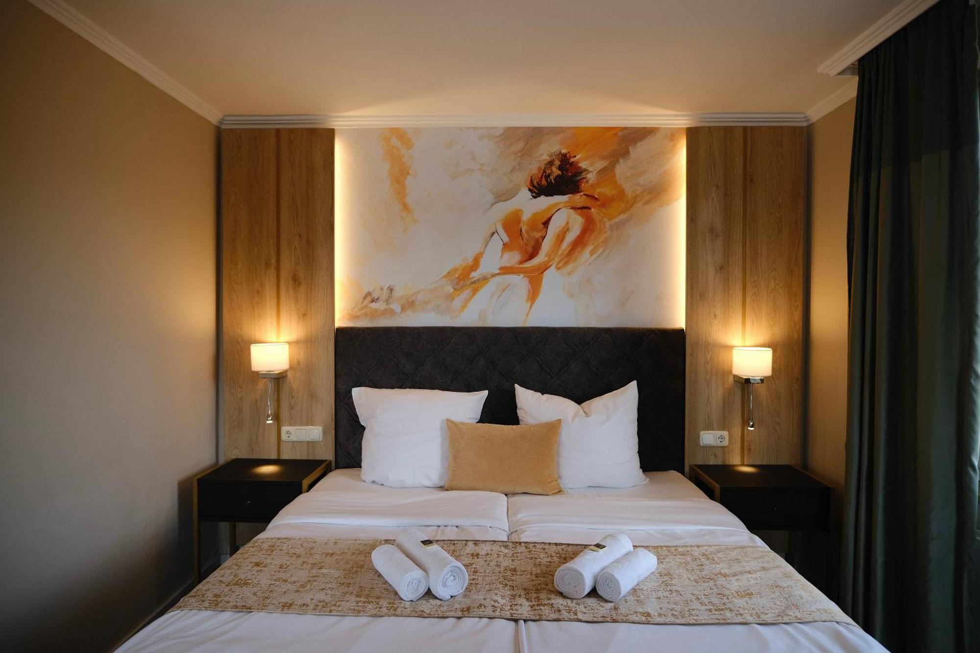 Parkhotel - Rosarium Uetersen Ngoại thất bức ảnh