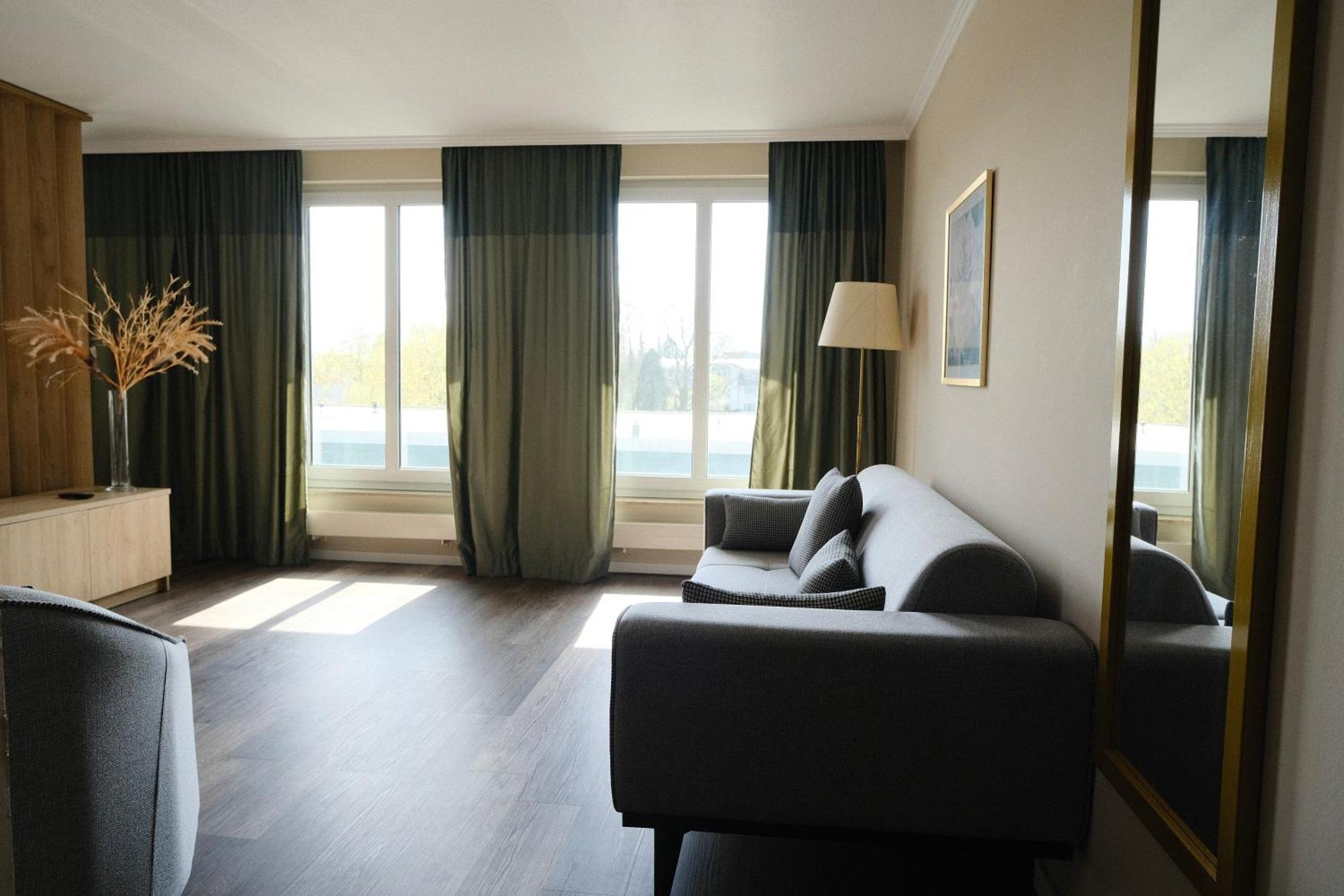 Parkhotel - Rosarium Uetersen Ngoại thất bức ảnh