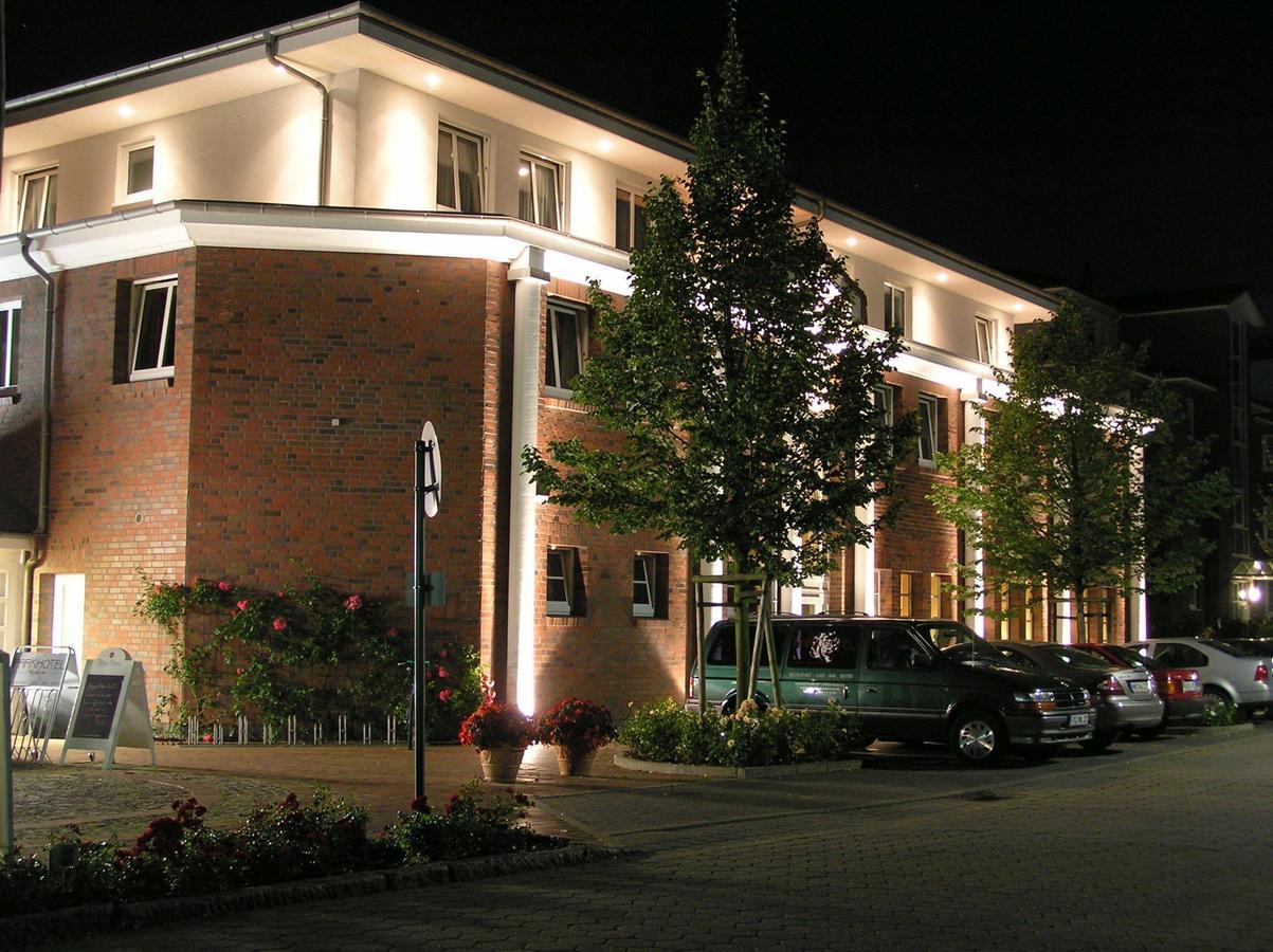 Parkhotel - Rosarium Uetersen Ngoại thất bức ảnh