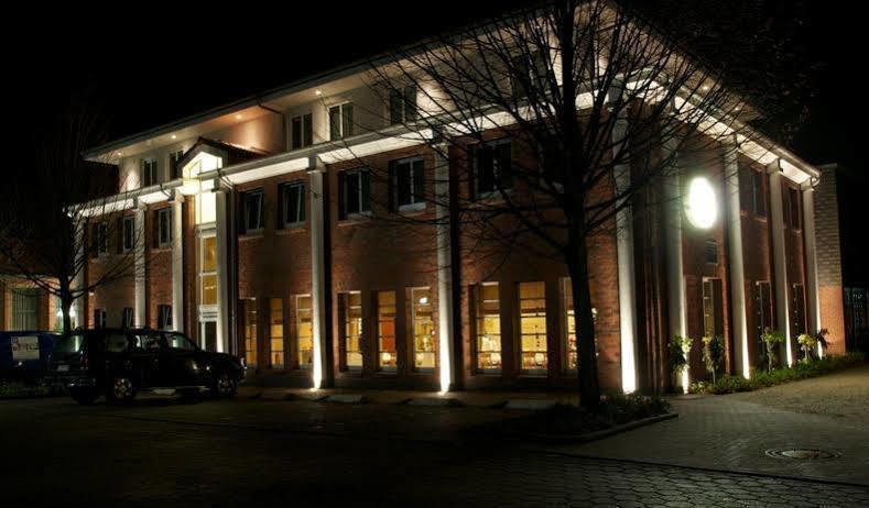 Parkhotel - Rosarium Uetersen Ngoại thất bức ảnh